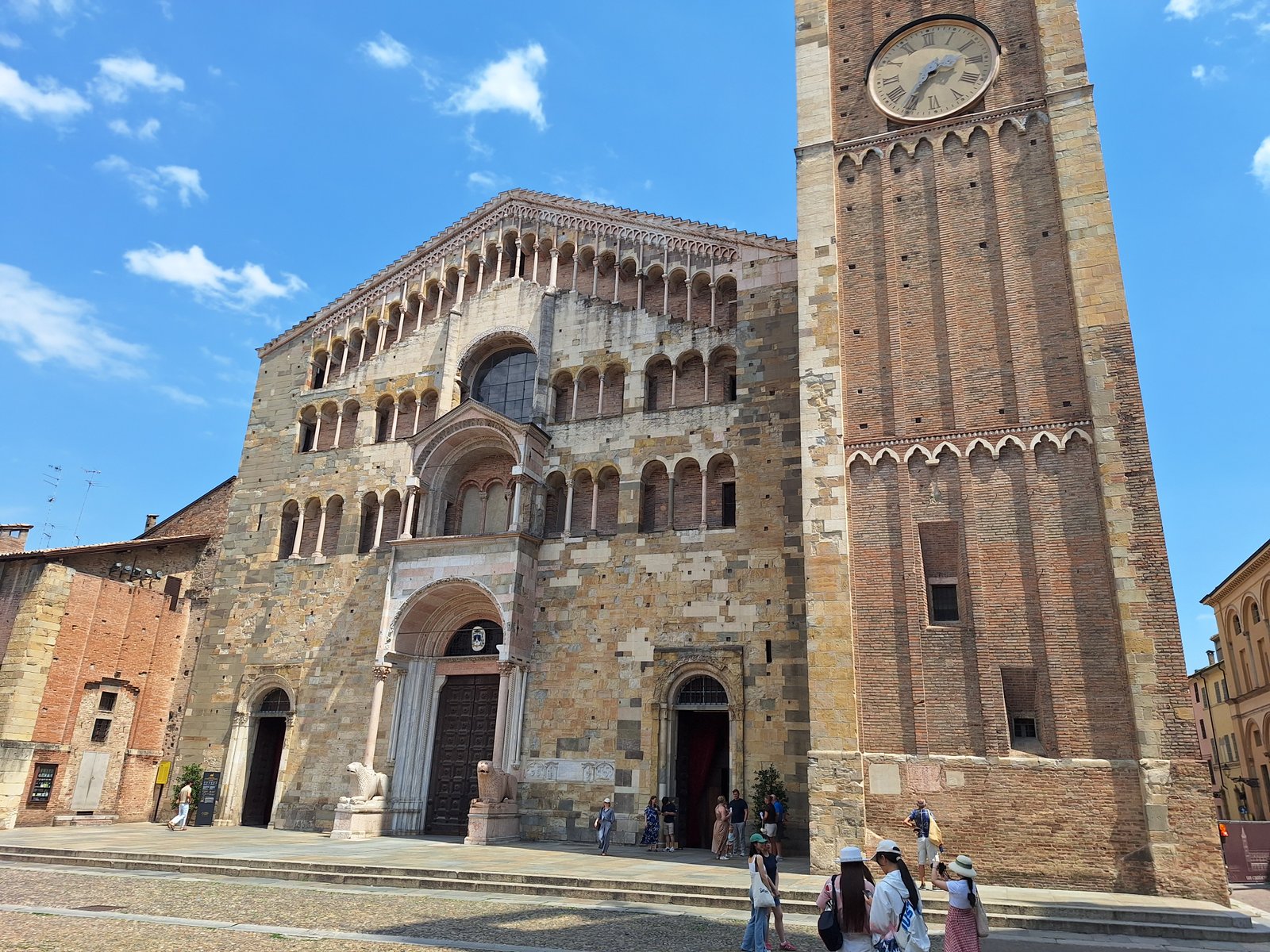 Duomo di Parma - facciata romanica